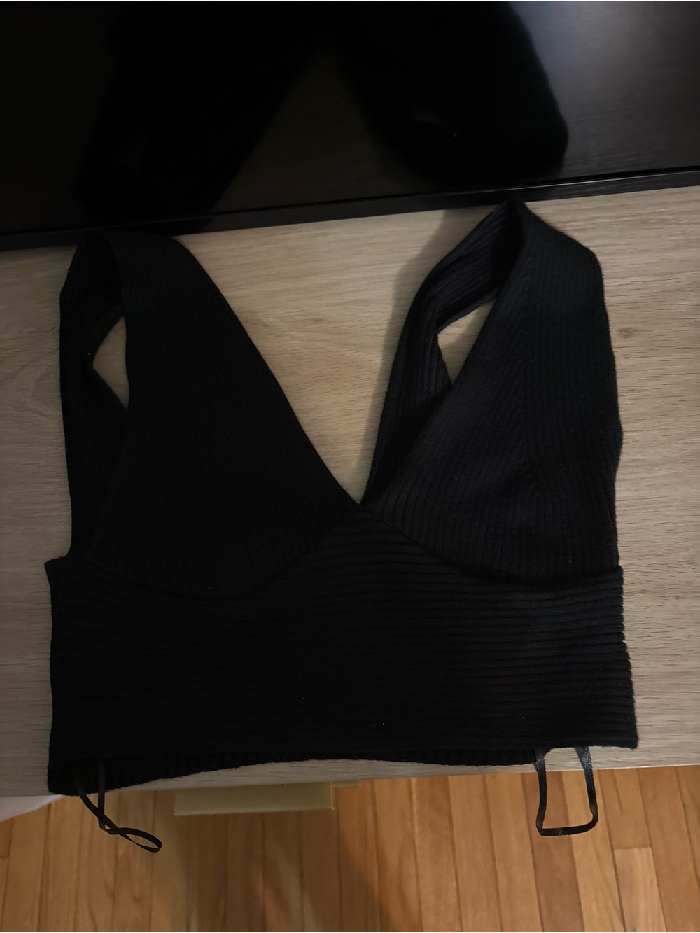 Women’s Black Ribbed V‑Neck Top